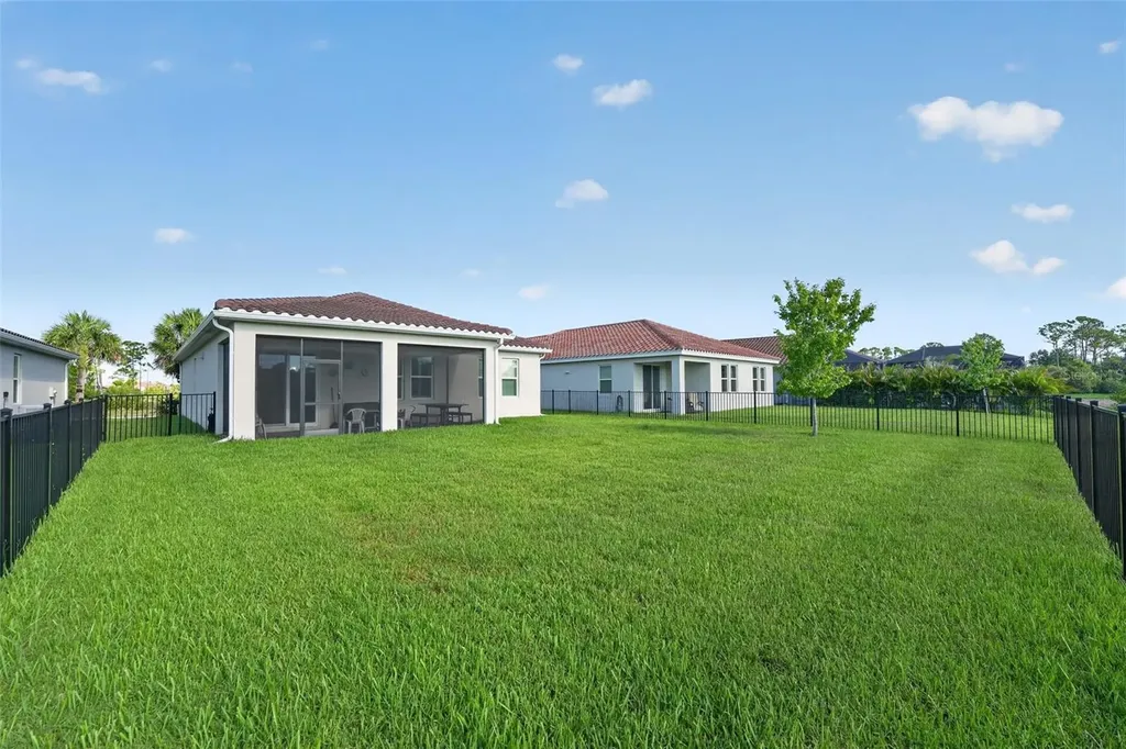 184 Daylily Boulevard Nokomis FL 34275