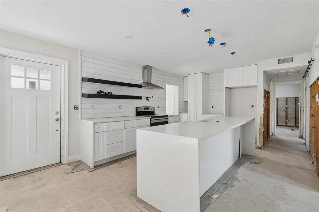 3927 Huntington Street NE St Petersburg FL 33703