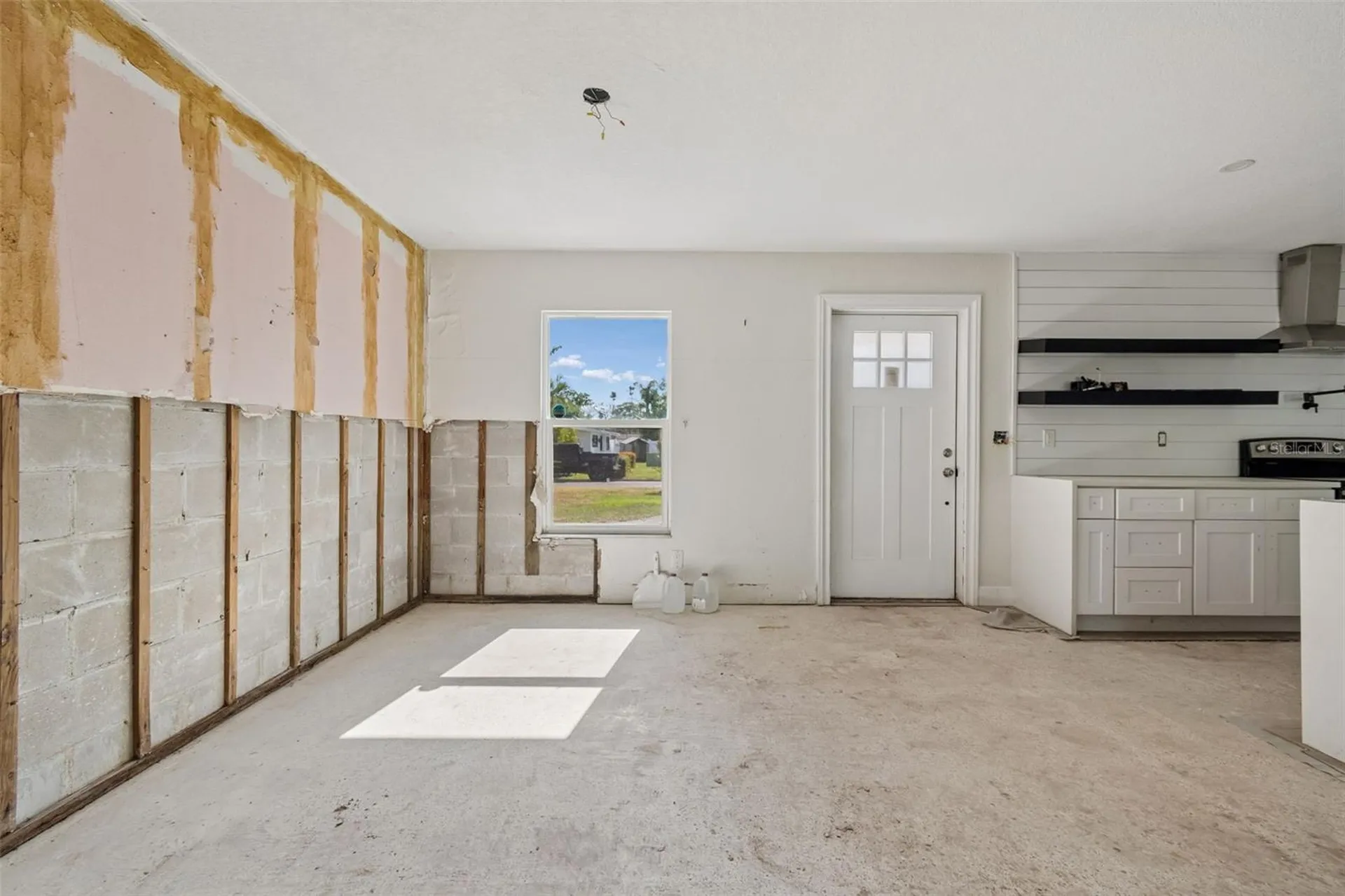 3927 Huntington Street NE St Petersburg FL 33703