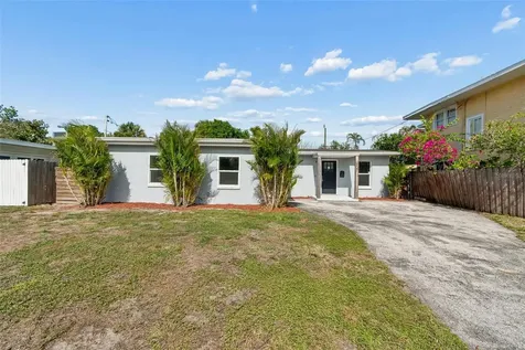 3927 Huntington Street NE St Petersburg FL 33703