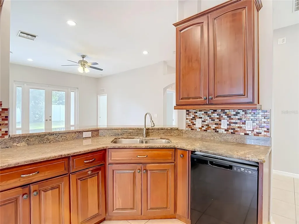 805 Lesa Glen Place Brandon FL 33510