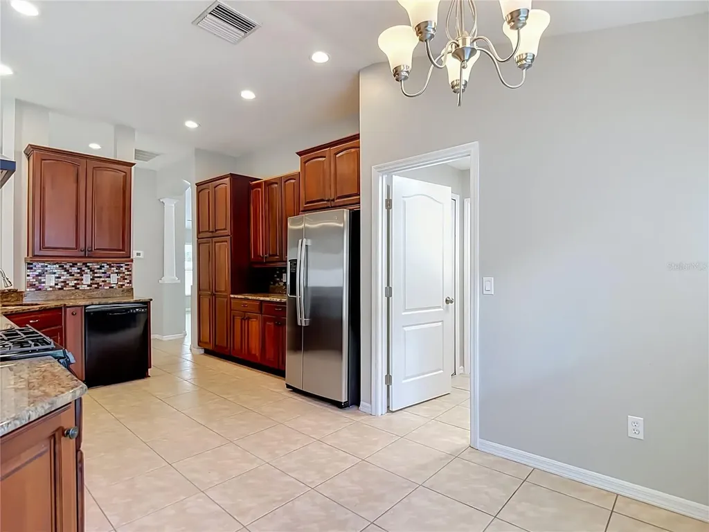 805 Lesa Glen Place Brandon FL 33510