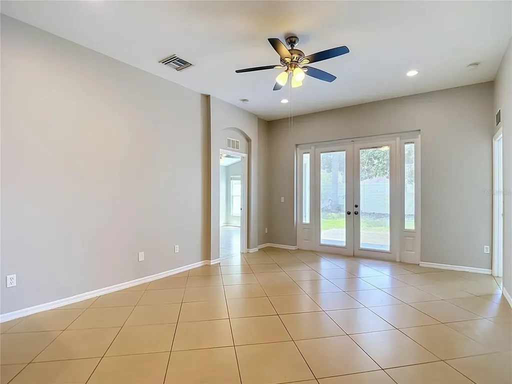 805 Lesa Glen Place Brandon FL 33510