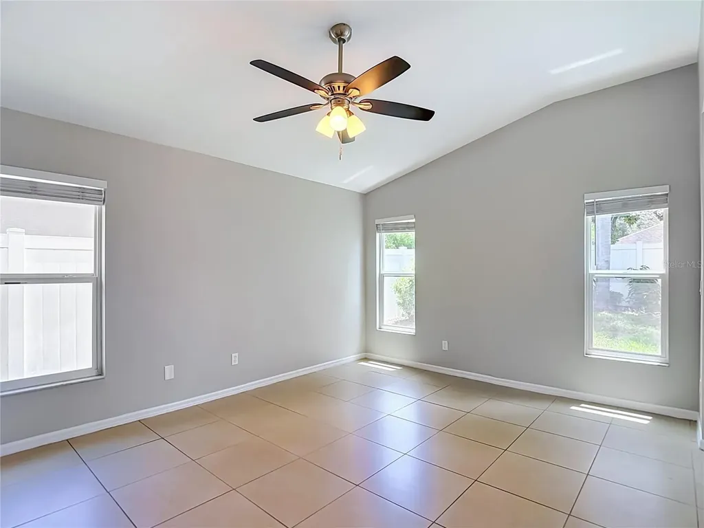 805 Lesa Glen Place Brandon FL 33510