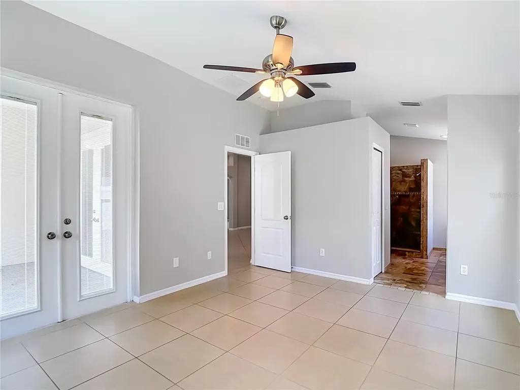 805 Lesa Glen Place Brandon FL 33510