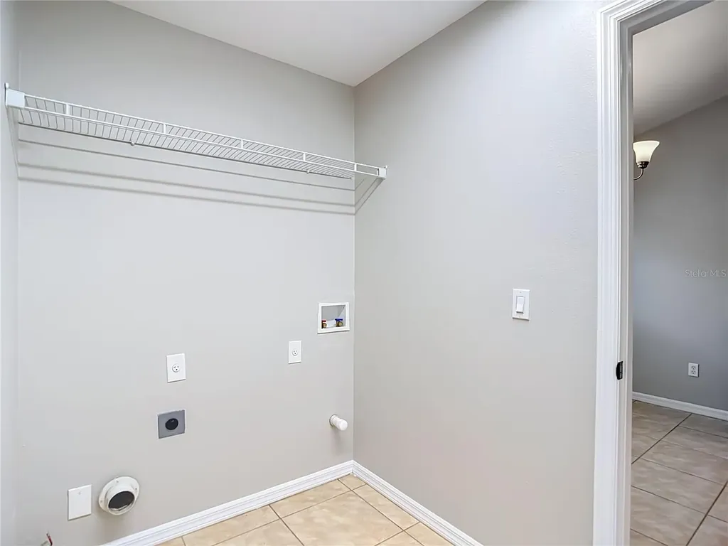 805 Lesa Glen Place Brandon FL 33510