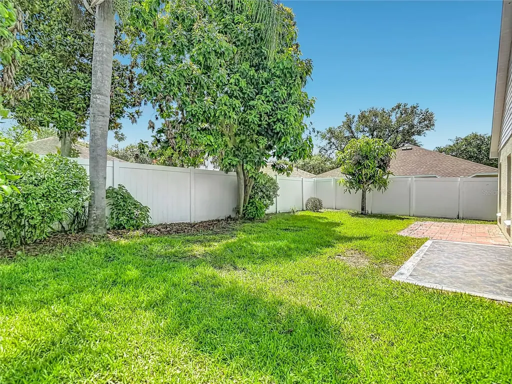 805 Lesa Glen Place Brandon FL 33510