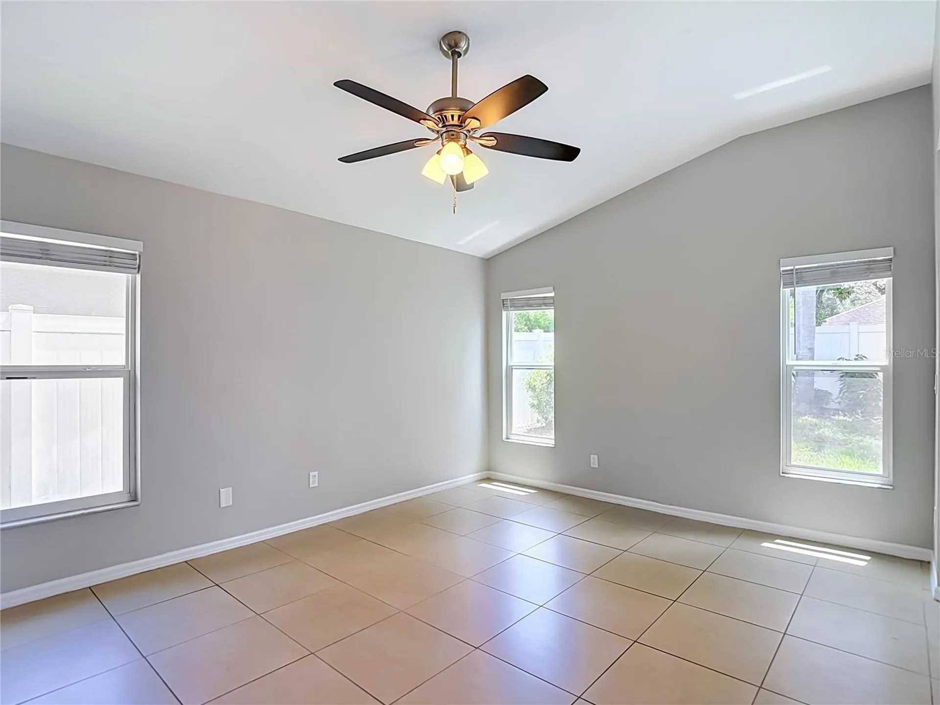 805 Lesa Glen Place Brandon FL 33510