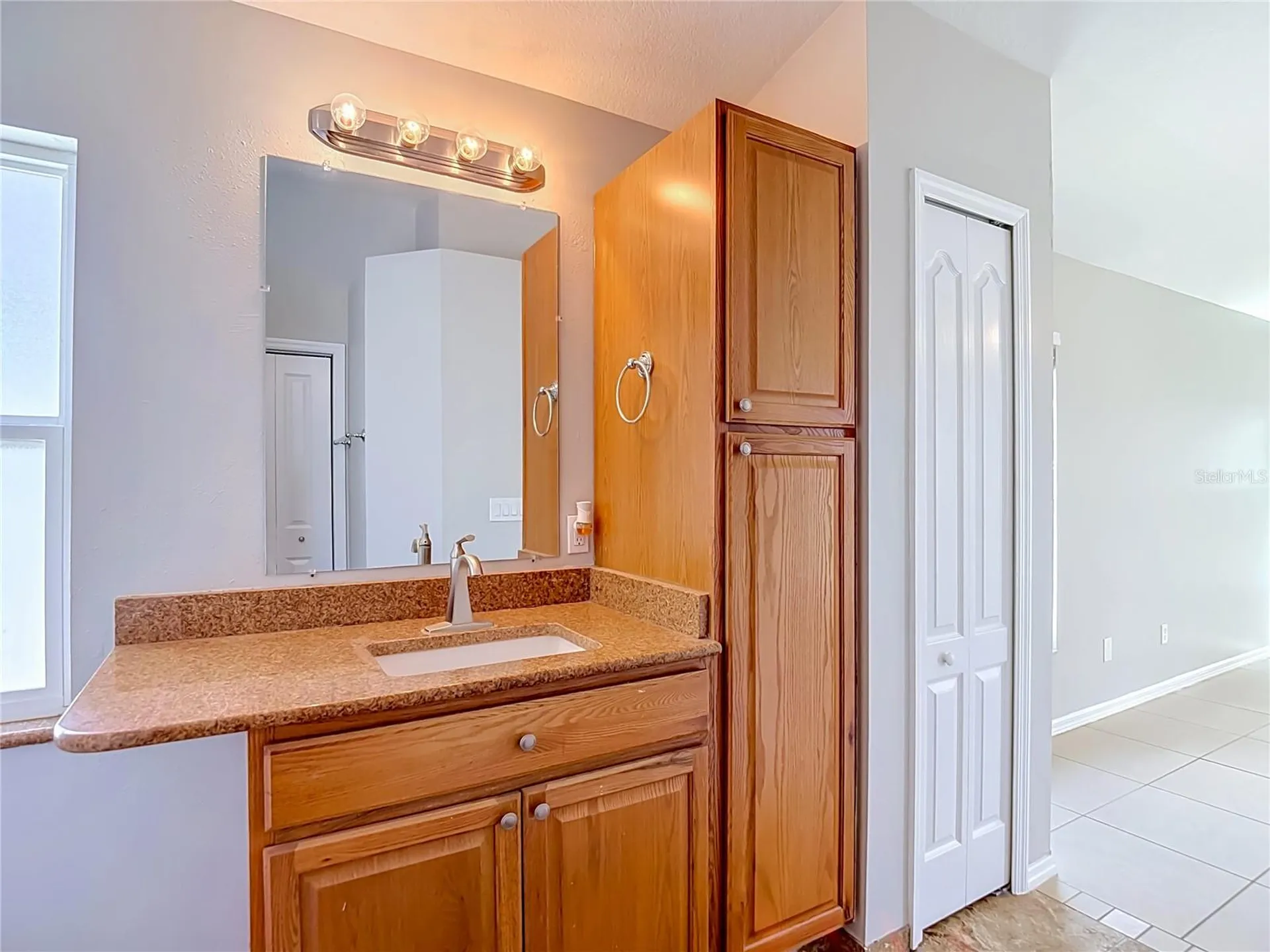 805 Lesa Glen Place Brandon FL 33510