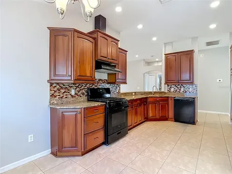 805 Lesa Glen Place Brandon FL 33510