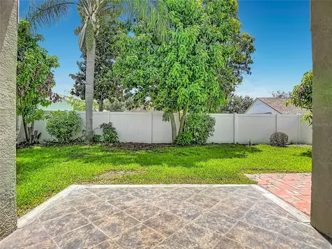 805 Lesa Glen Place Brandon FL 33510