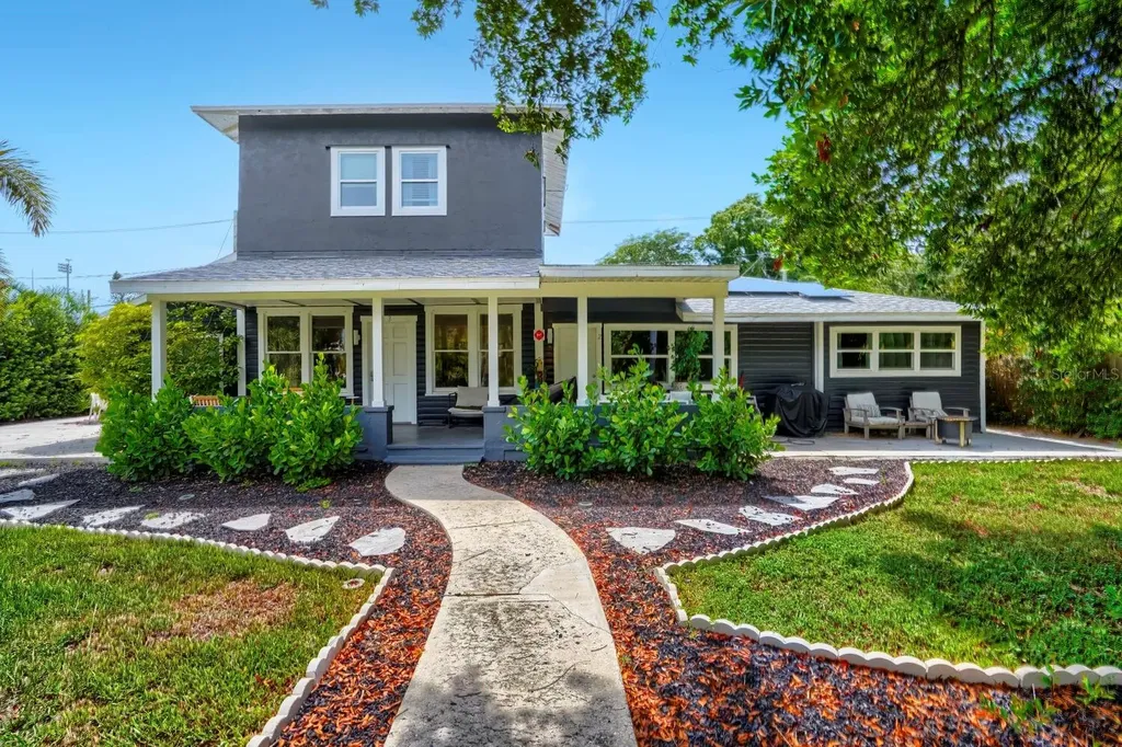 940 25th Street N St Petersburg FL 33713