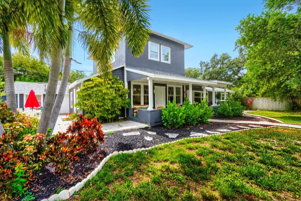 940 25th Street N St Petersburg FL 33713