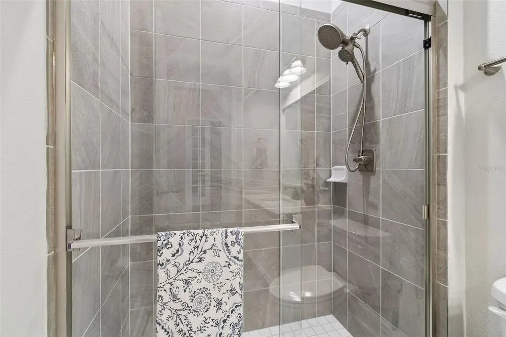 6112 Watercolor Drive Lithia FL 33547