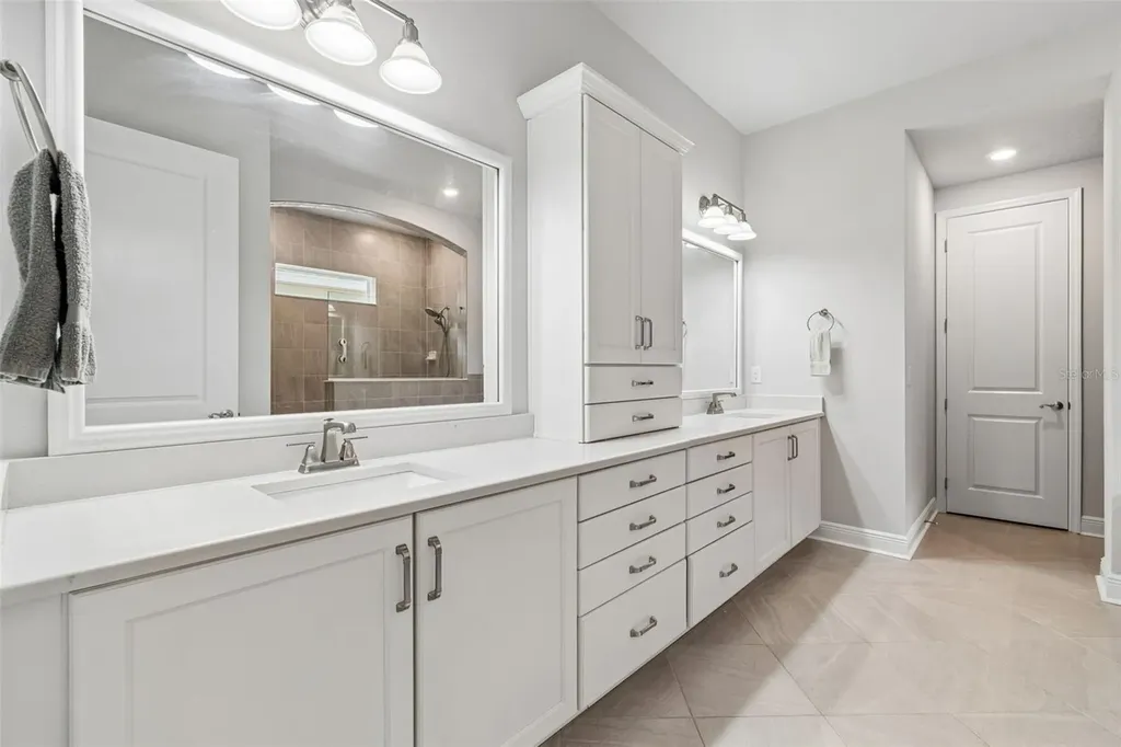 6112 Watercolor Drive Lithia FL 33547