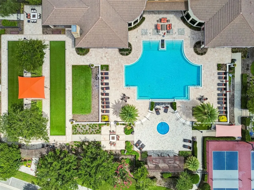 6112 Watercolor Drive Lithia FL 33547