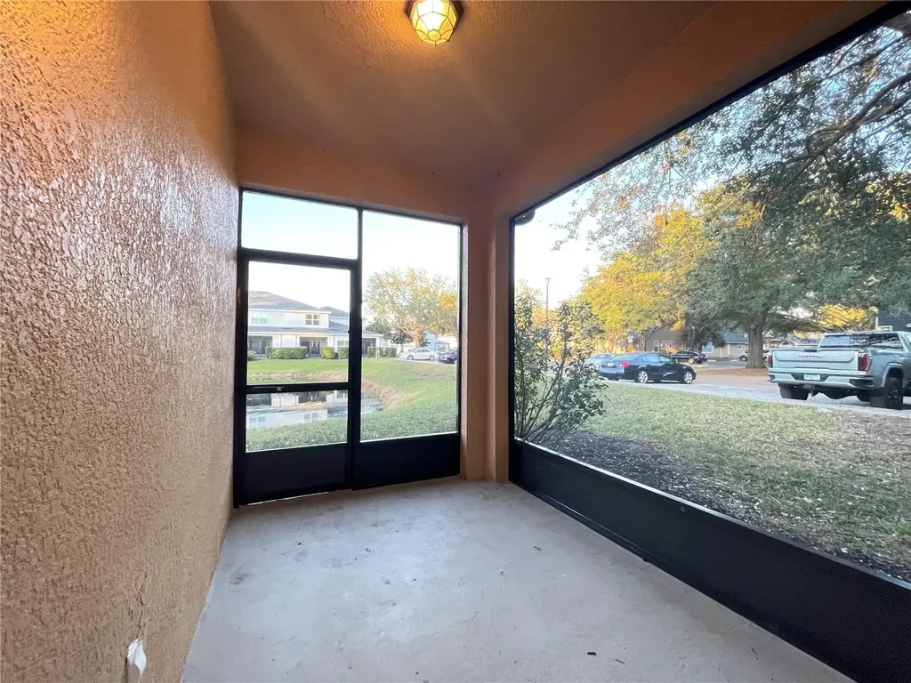 2944 Oak Park Way Orlando FL 32822