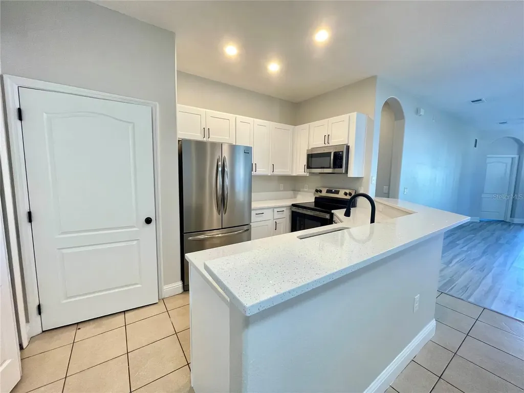 2944 Oak Park Way Orlando FL 32822