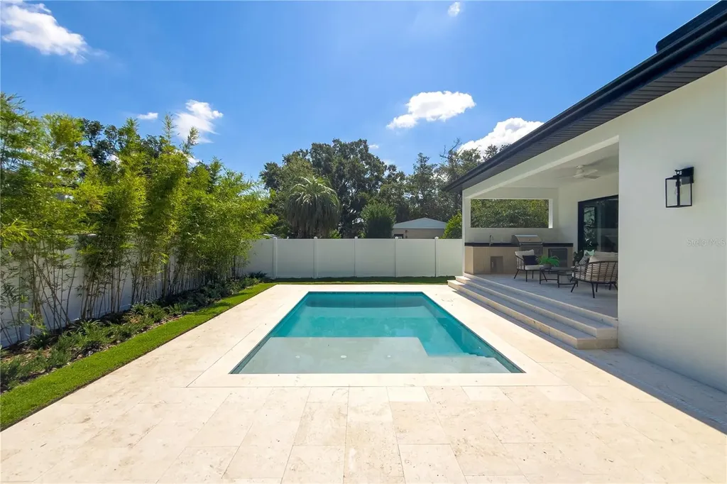 2103 Gale Street Orlando FL 32803