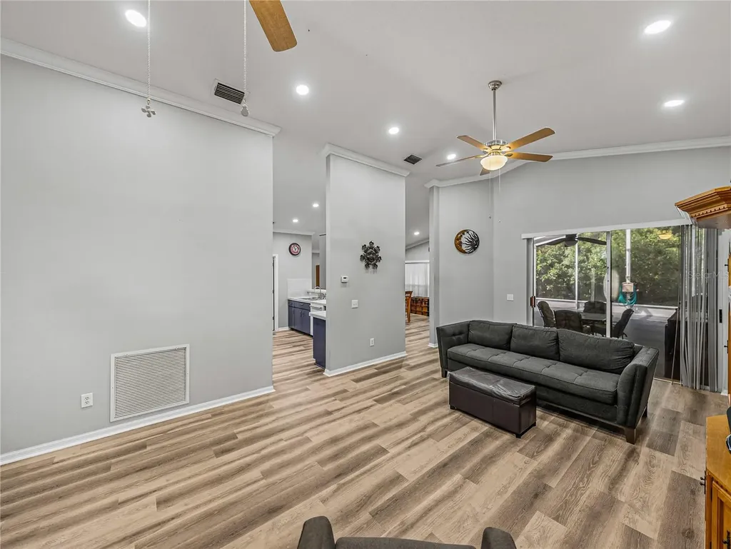 5137 New Brittany Lane Zephyrhills FL 33541