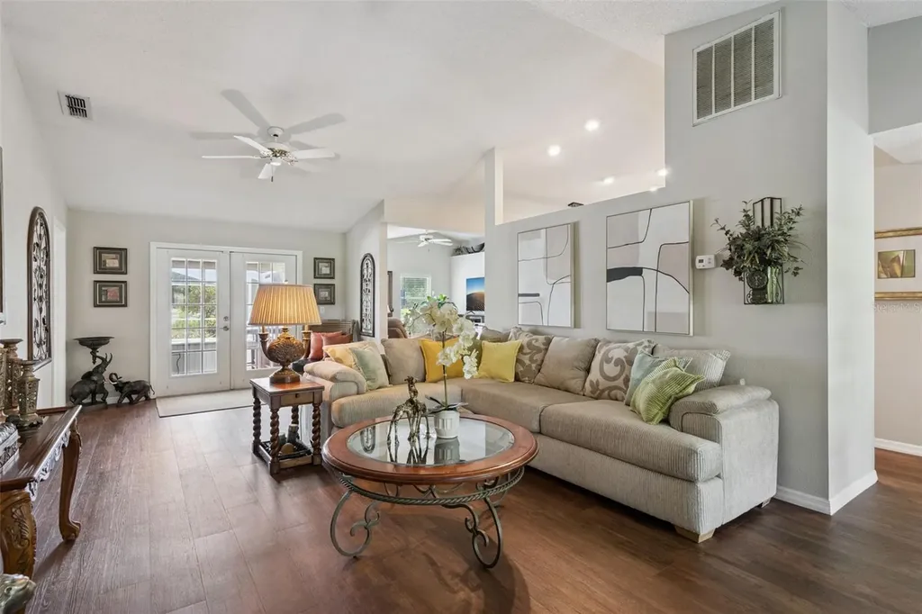 3339 Slash Pine Drive Lake Wales FL 33898