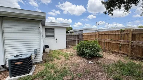 8574 94th Avenue Seminole FL 33777