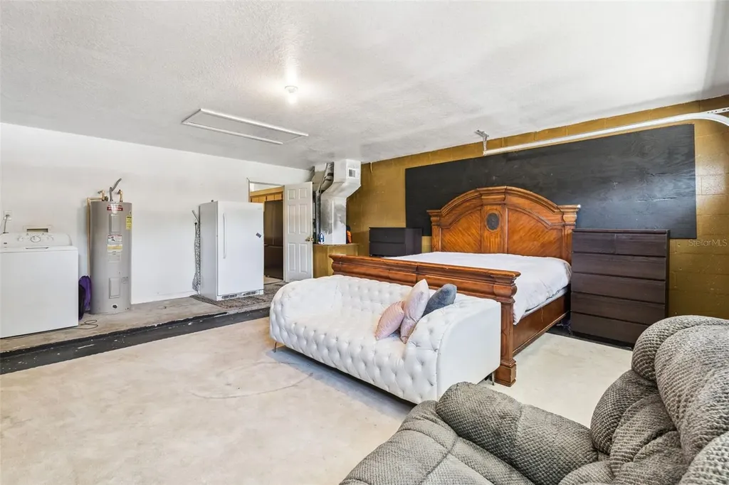 11526 Huggins Street Leesburg FL 34788