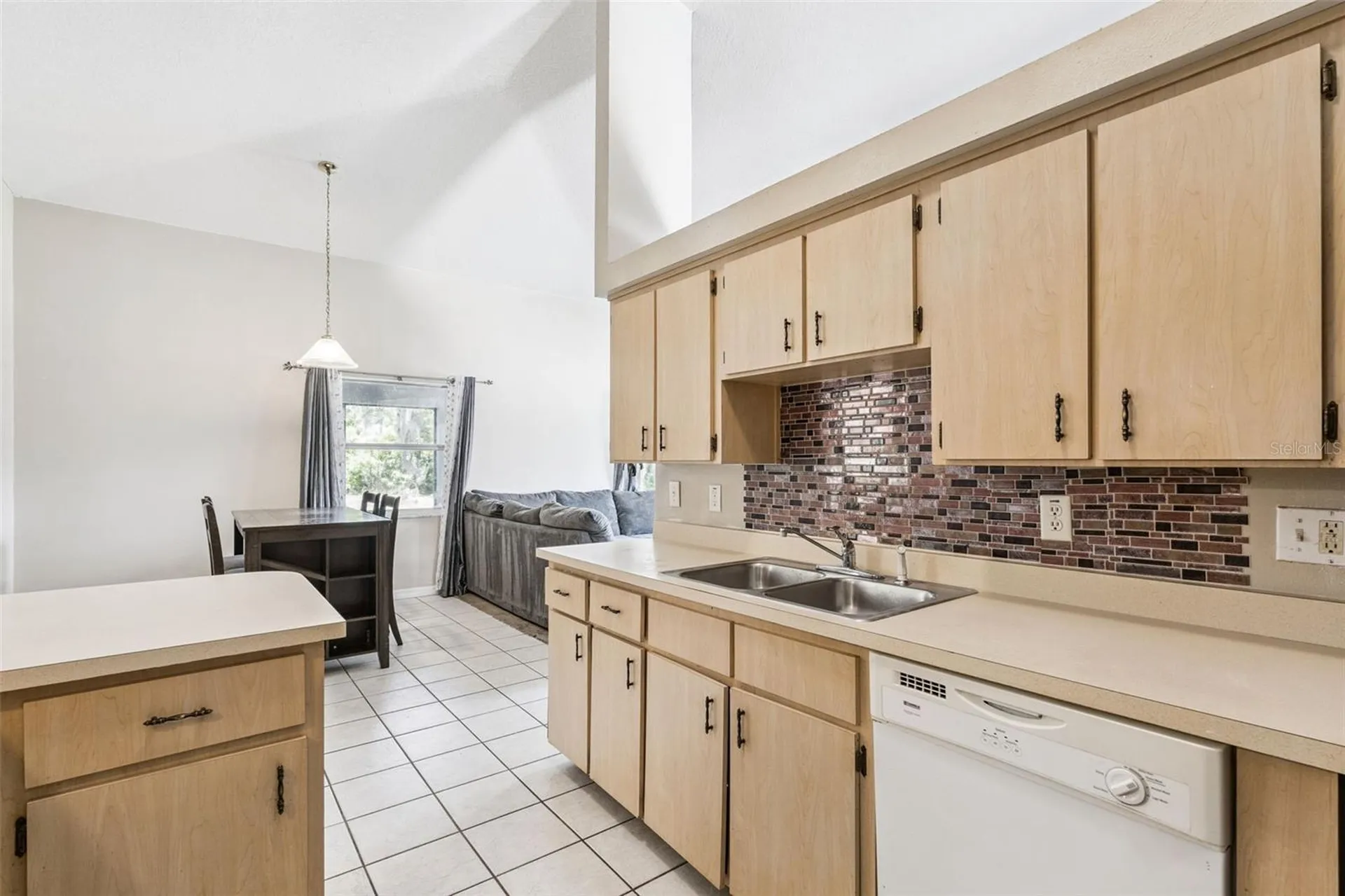 11526 Huggins Street Leesburg FL 34788