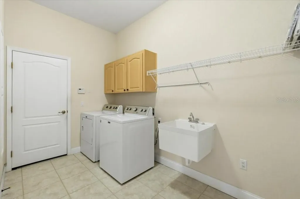 5646 Hillview Court Lakeland FL 33810