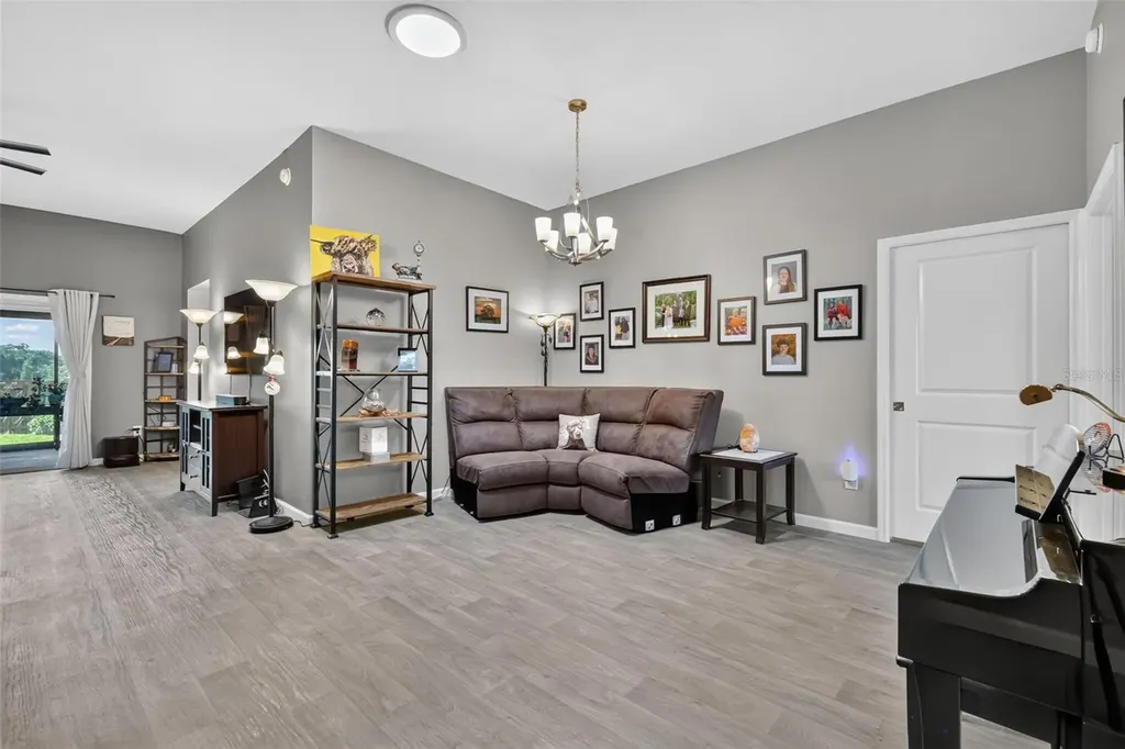 11387 Zimmerman Path Oxford FL 34484