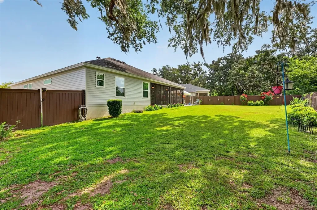 11387 Zimmerman Path Oxford FL 34484