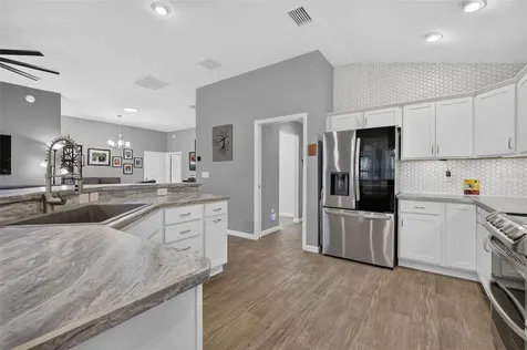11387 Zimmerman Path Oxford FL 34484