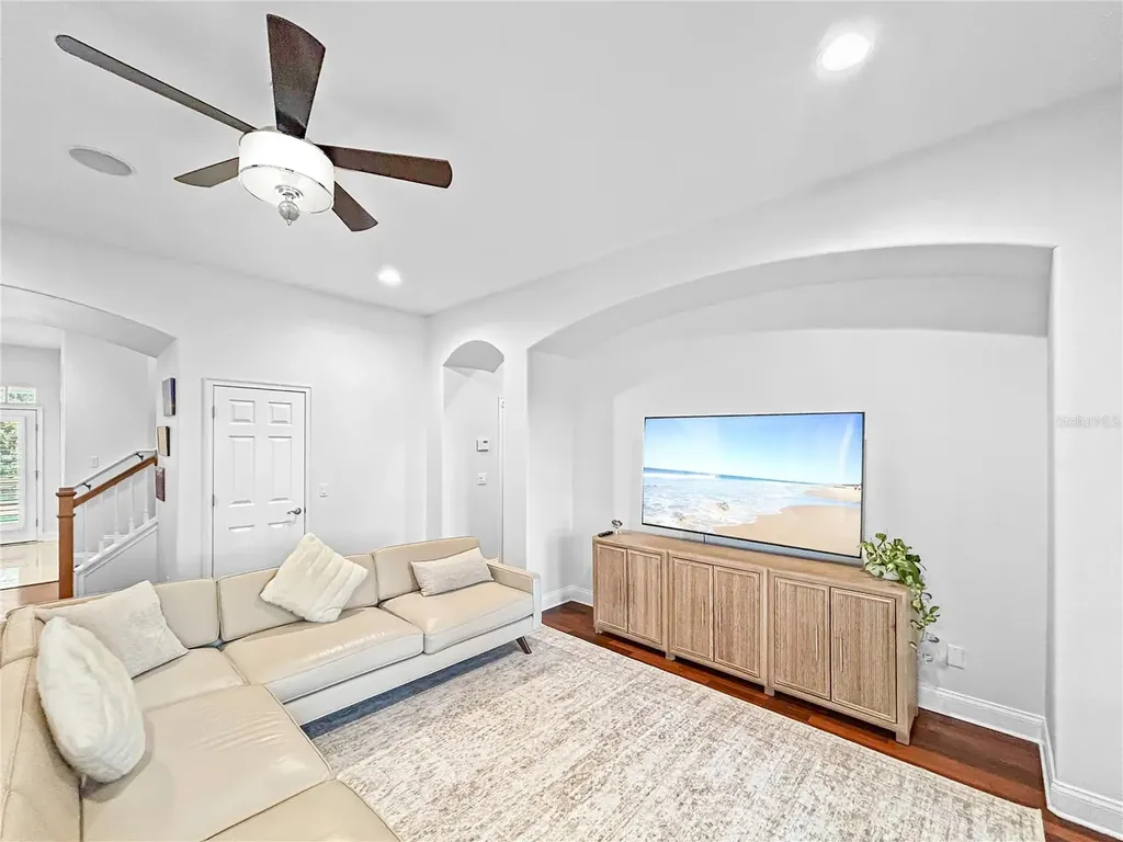 432 Islebay Drive Apollo Beach FL 33572
