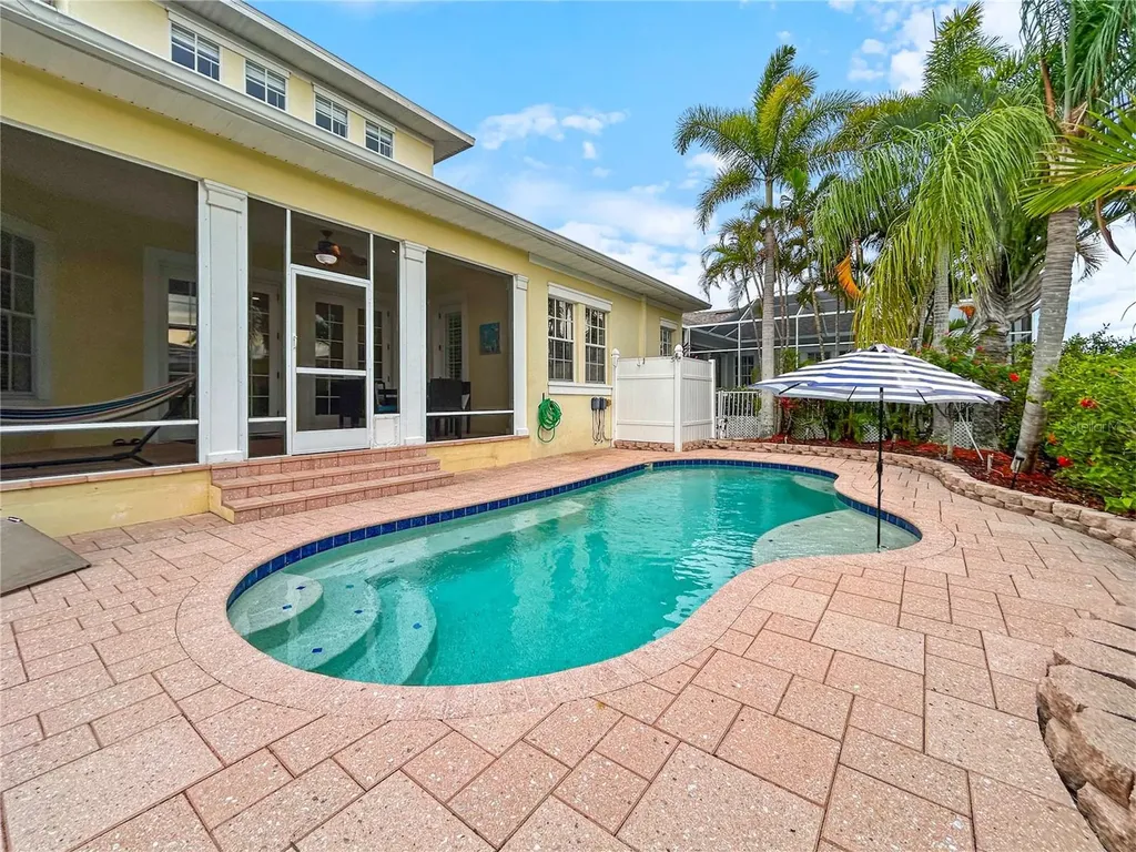 432 Islebay Drive Apollo Beach FL 33572