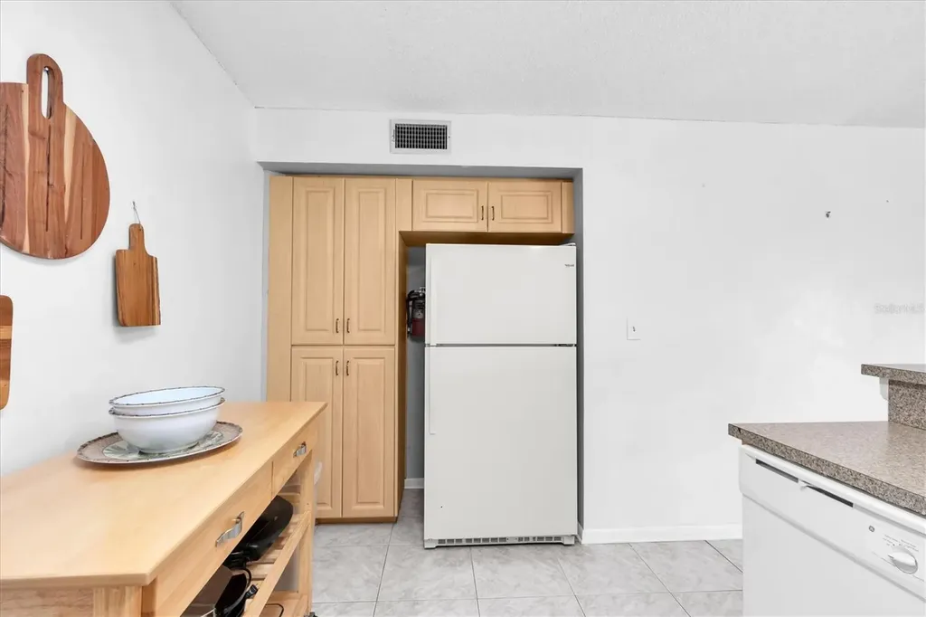 6000 Bahia Del Mar Circle St Petersburg FL 33715