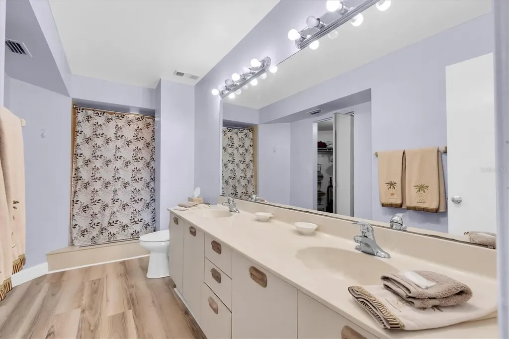6000 Bahia Del Mar Circle St Petersburg FL 33715