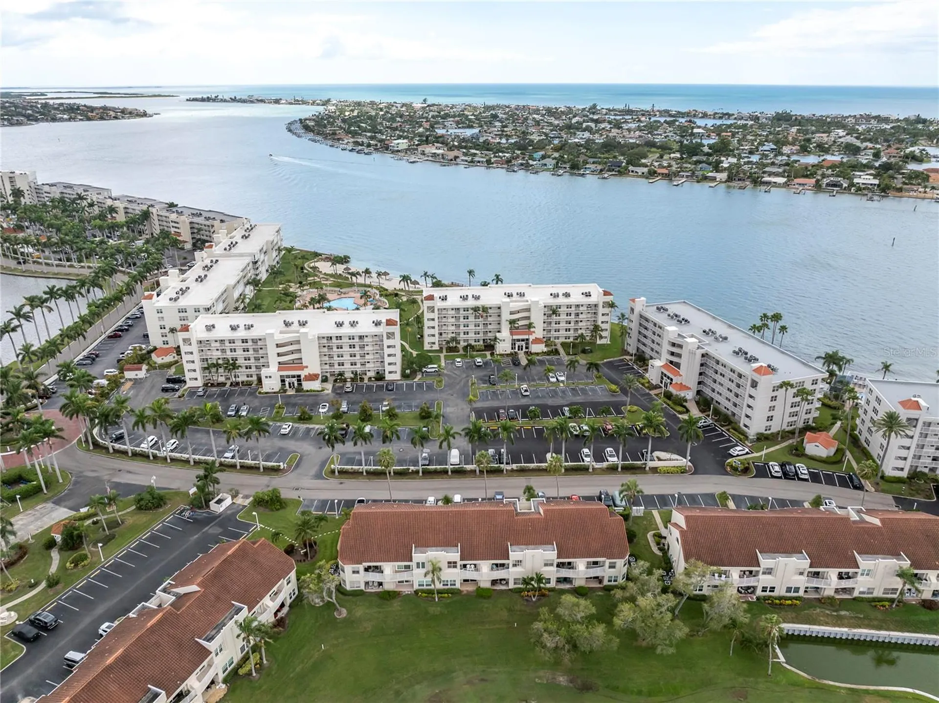 6000 Bahia Del Mar Circle St Petersburg FL 33715