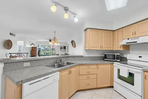 6000 Bahia Del Mar Circle St Petersburg FL 33715