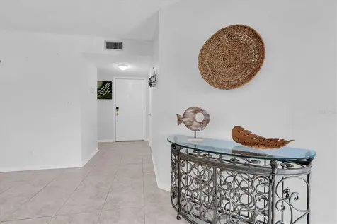 6000 Bahia Del Mar Circle St Petersburg FL 33715