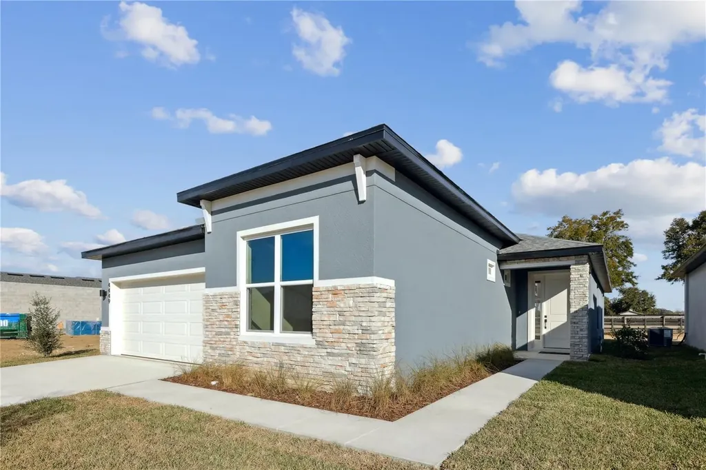 82 Springwood Drive Palm Coast FL 32137