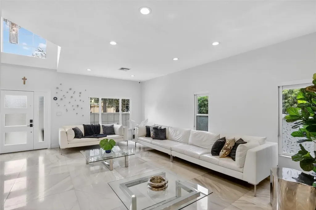 7035 Brescia Way Orlando FL 32819