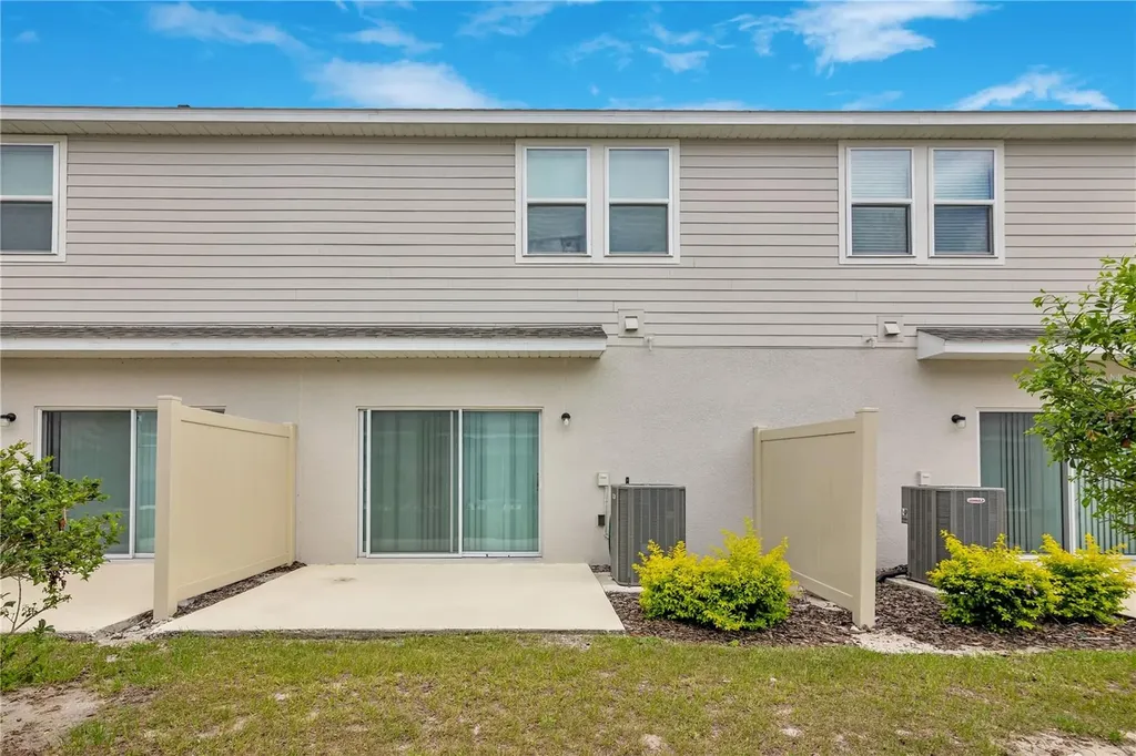 2986 Canary Avenue Davenport FL 33837
