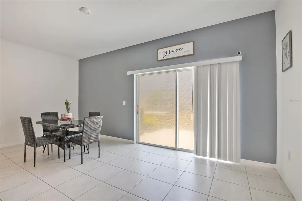 2986 Canary Avenue Davenport FL 33837