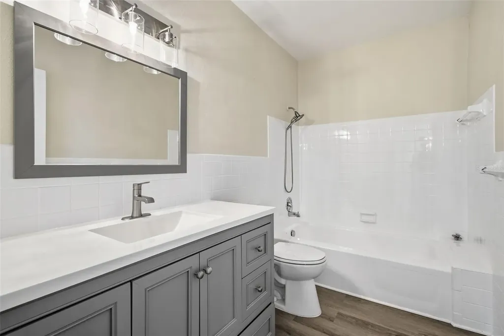 2434 Australia Way E Clearwater FL 33763