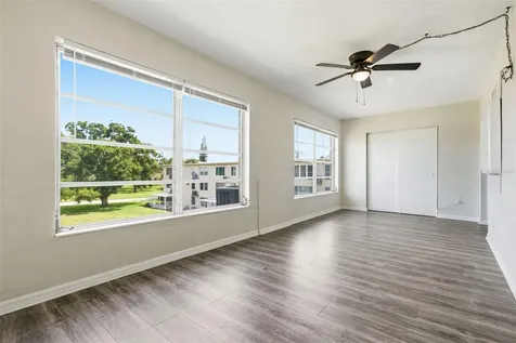 2434 Australia Way E Clearwater FL 33763