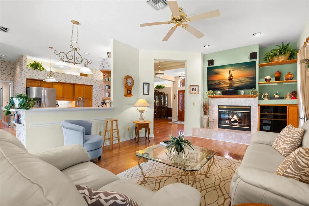 895 Whippoorwill Drive Palm Harbor FL 34683