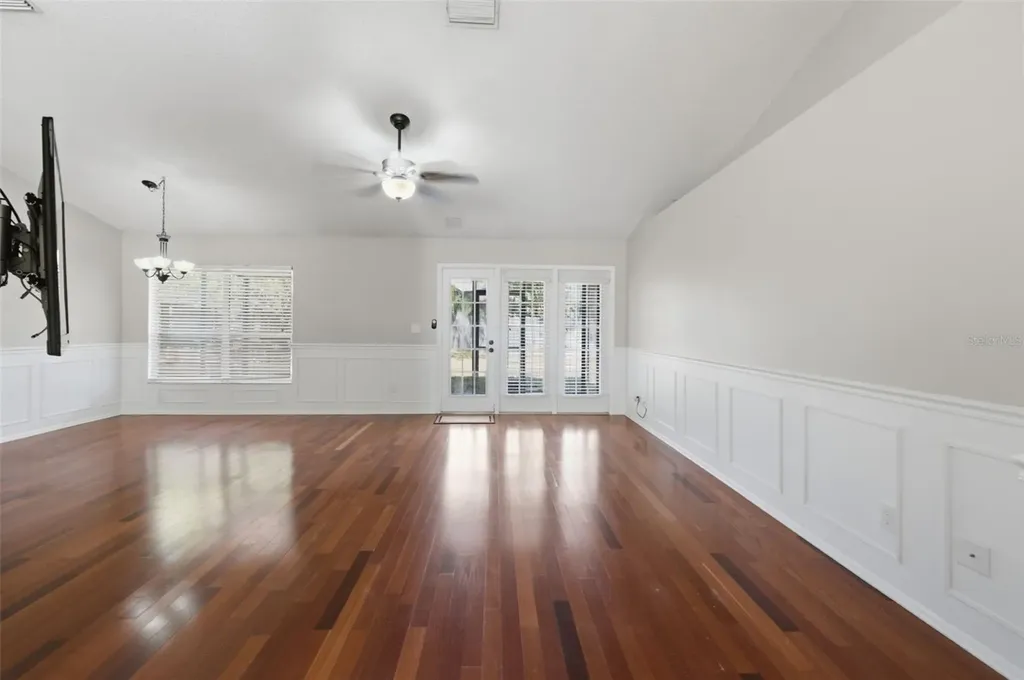 1512 Bay View Street Tarpon Springs FL 34689