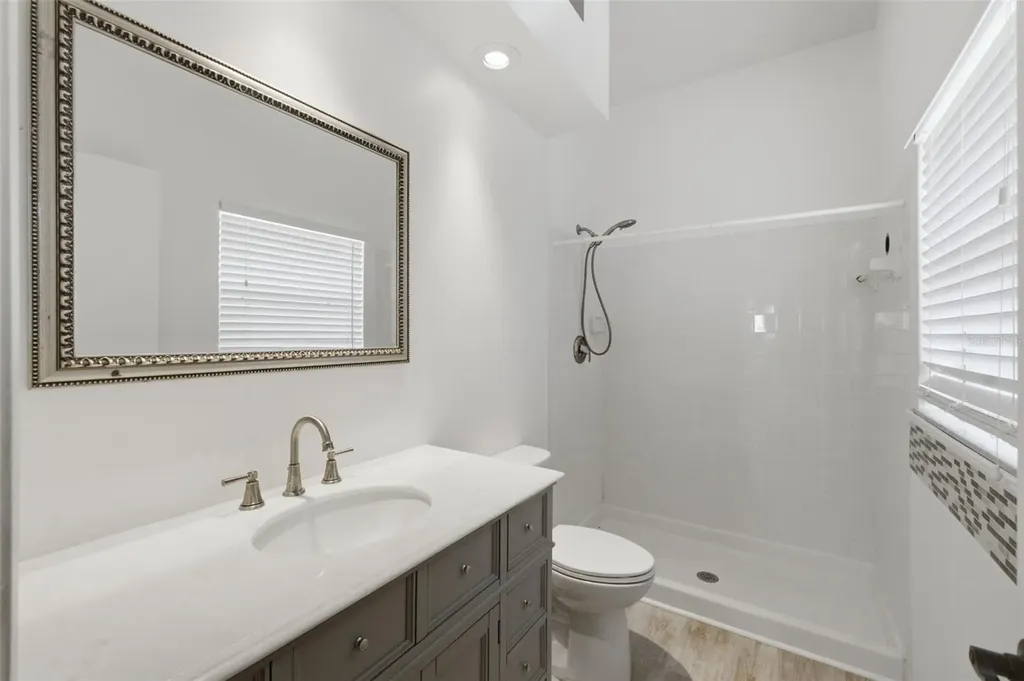 1512 Bay View Street Tarpon Springs FL 34689