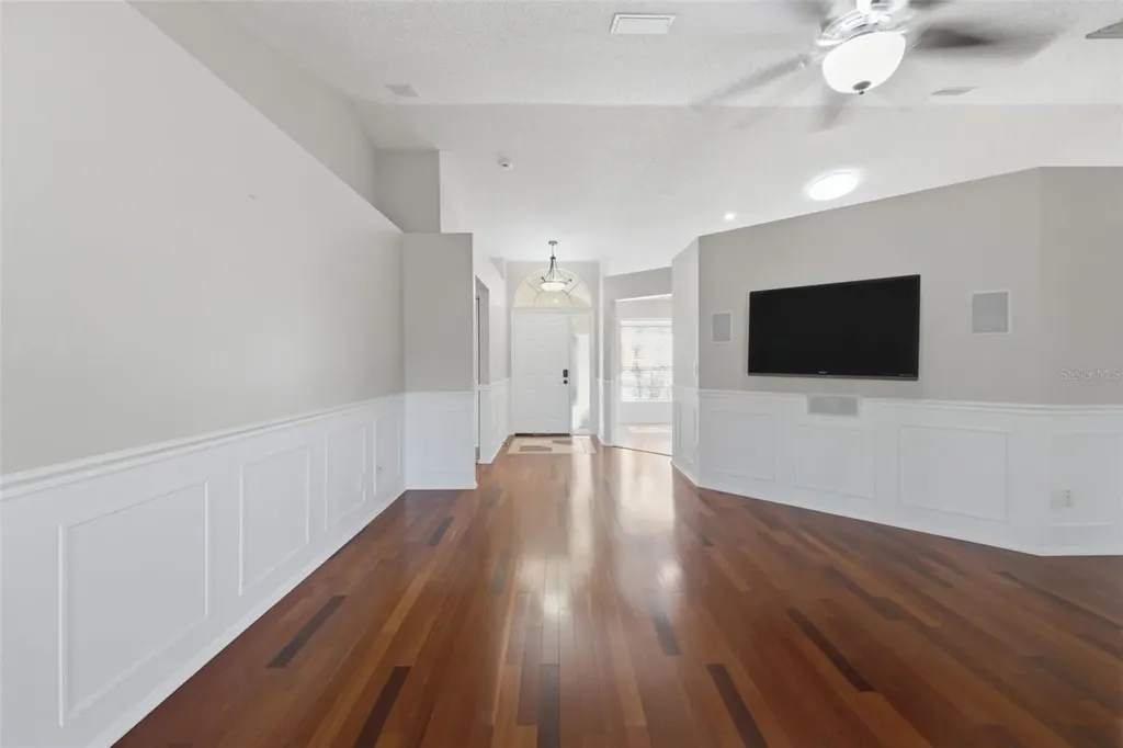 1512 Bay View Street Tarpon Springs FL 34689
