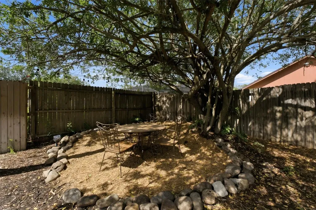 1512 Bay View Street Tarpon Springs FL 34689